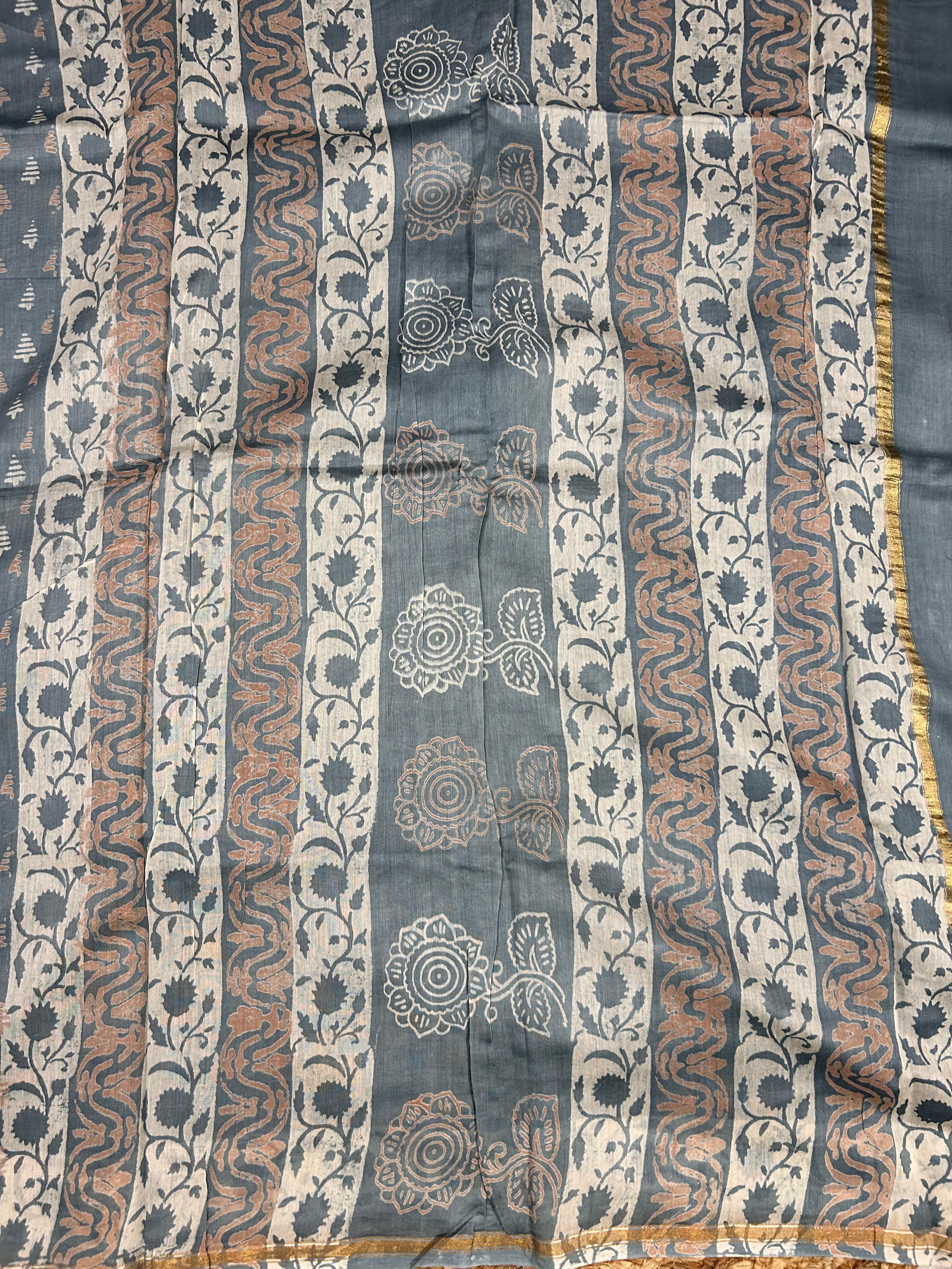Gray Maheshwari Silk Cotton Saree