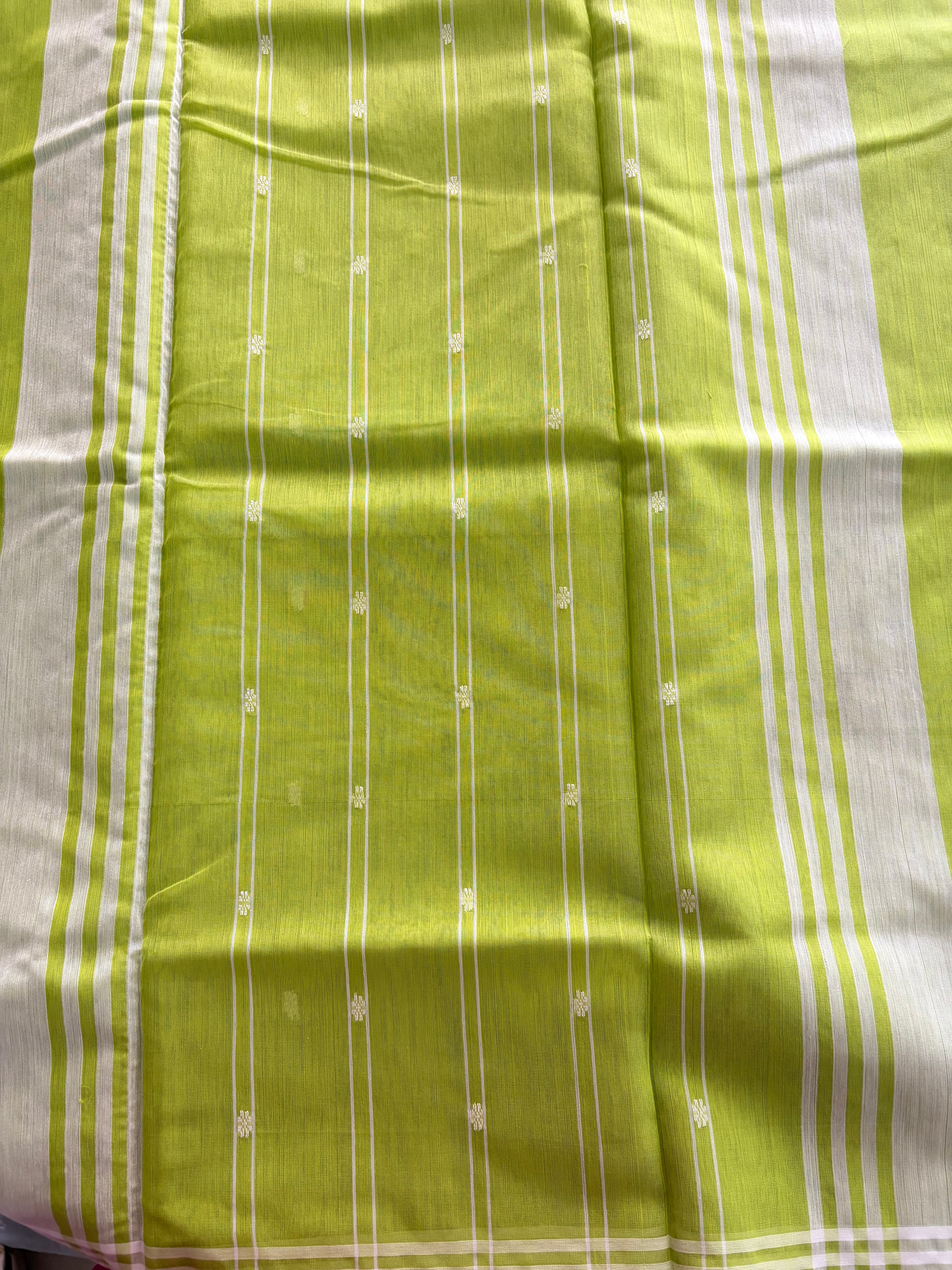 Parrot Green Chanderi Silk Cotton Handloom Saree