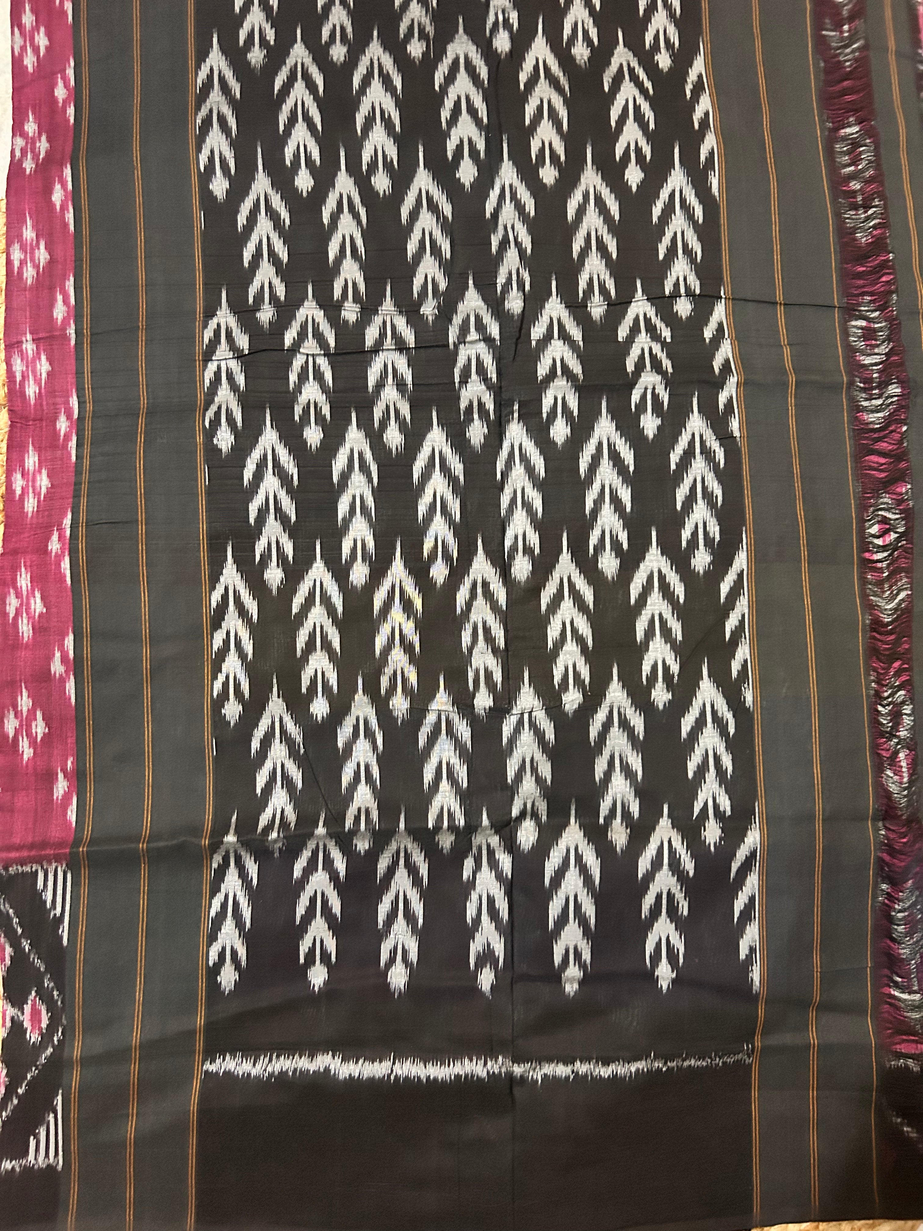 Magenta & Black Pochampally Ikkat Cotton Saree