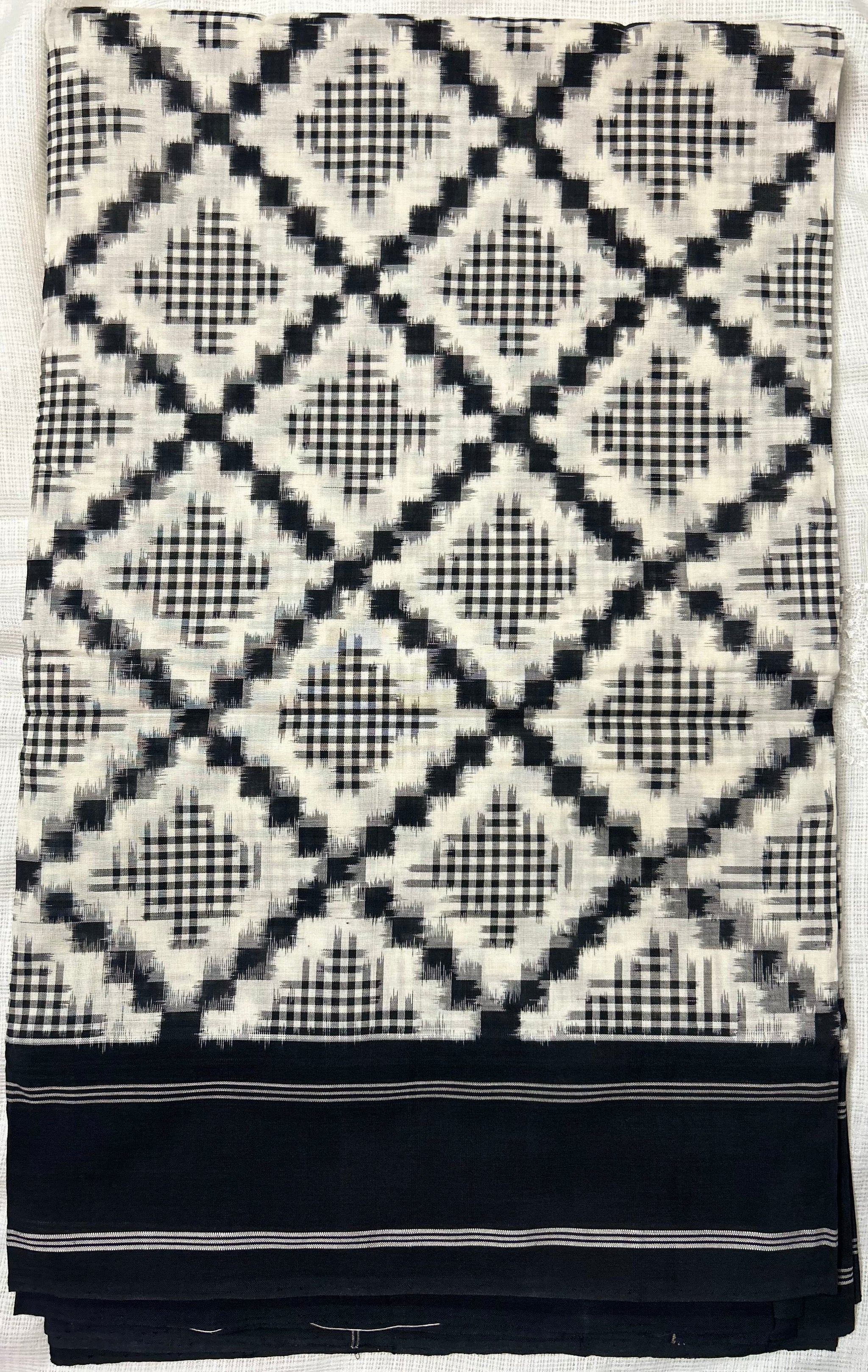 Black & White Telia Rumal Saree